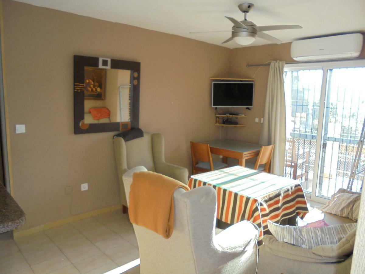Avenida Carlota Alessandri Apartment